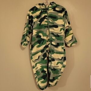 Cabela's camo fleece hooded bunting suit